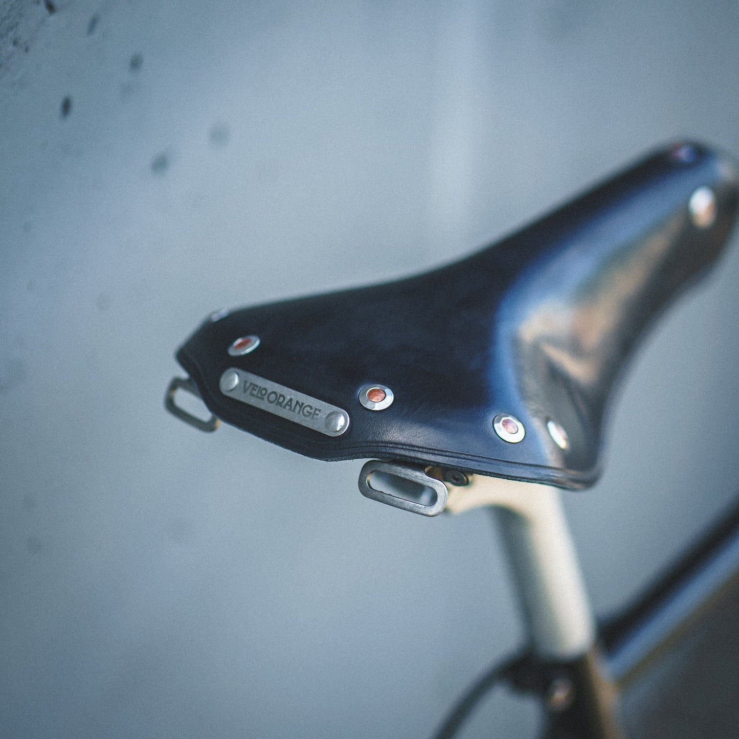 Velo Orange Model 1 Spirited Leather Saddle